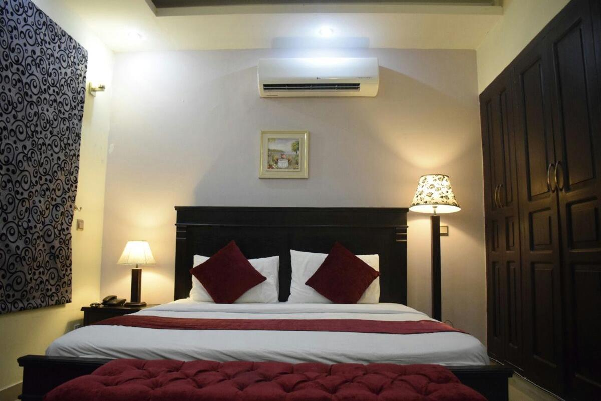 Elite Residence Islamabad Exterior photo